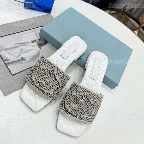 2023 new shoe designer woman slipper man shoe saffiano luxury sleek leather embroidered fabric slides enameled metal triangle slipper, Black
2023 new shoe designer woman slipper man shoe saffiano luxury sleek leather embroidered fabric slides enameled metal triangle slipper, Black