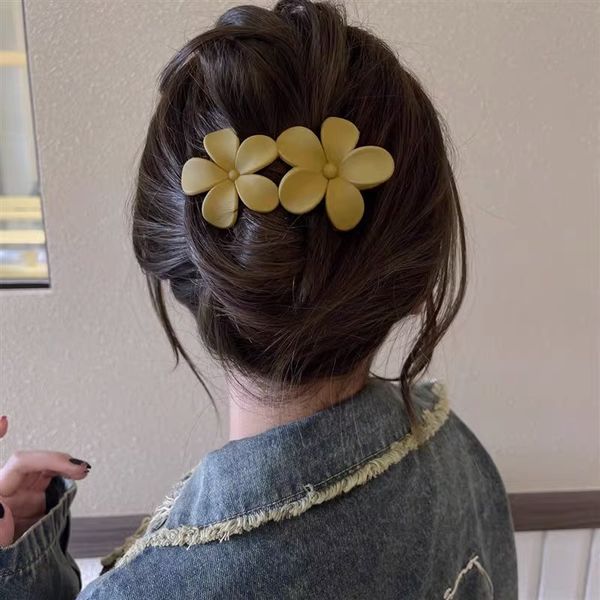 s3646 fashion jewelry women's resin hairpin hair clip bobby pin lady girls double flower barrette big duckbill hair accessories, Golden;silver
s3646 fashion jewelry women's resin hairpin hair clip bobby pin lady girls double flower barrette big duckbill hair accessories, Golden;silver