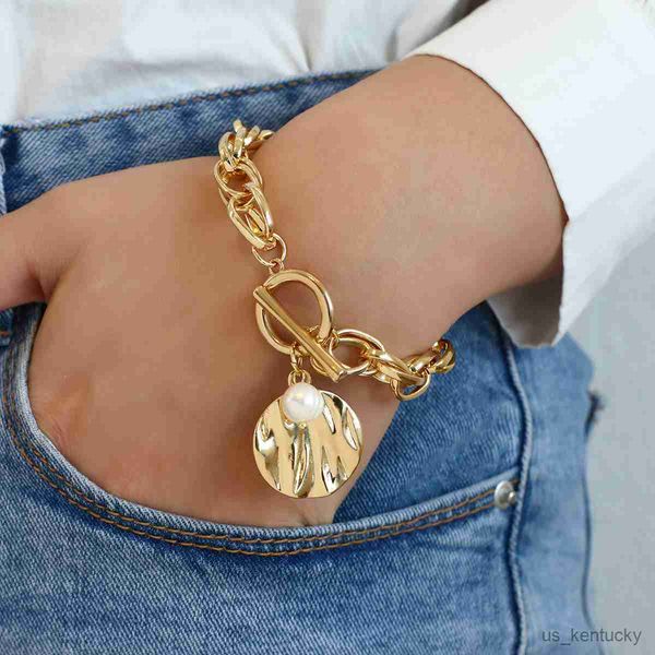 charm bracelets vintage bracelets bangles chunky chain gold color charm round bracelet for women jewelry femme, Golden;silver
charm bracelets vintage bracelets bangles chunky chain gold color charm round bracelet for women jewelry femme, Golden;silver