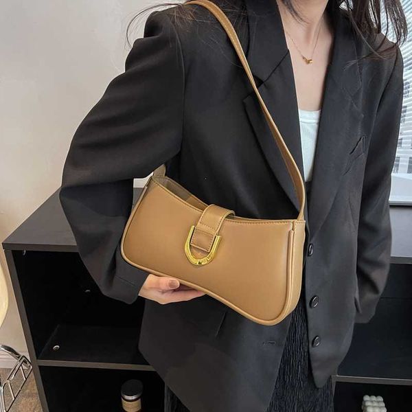 designer 2023 leftside leather shoulder small side bag trend for pu women crossbody 2023 winter handbags and purse
designer 2023 leftside leather shoulder small side bag trend for pu women crossbody 2023 winter handbags and purse