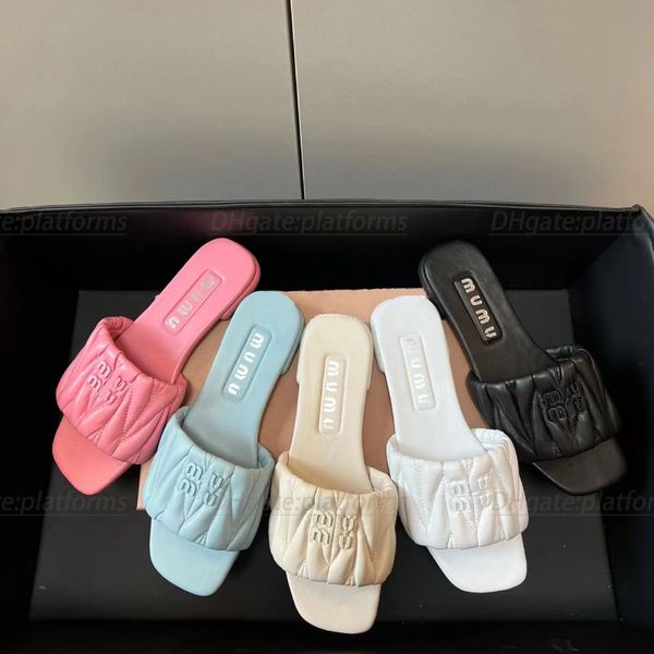 luxury woman miui slipper shoe designer sandal man miu flat slide matelasse nappa leather slide summer sandale beach fashion casual outdoor, Black
luxury woman miui slipper shoe designer sandal man miu flat slide matelasse nappa leather slide summer sandale beach fashion casual outdoor, Black