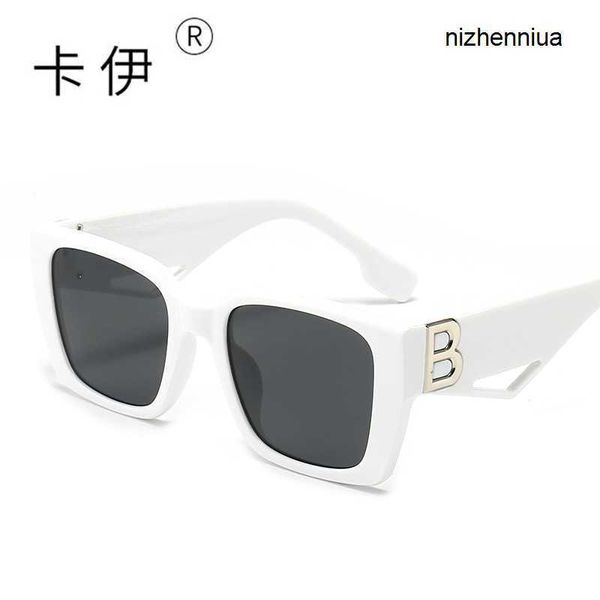 hermm elegant sunglase new box fahion men and women letter mirror leg decoration outdoor sunhade 8258 glae 9yno, White;black
hermm elegant sunglase new box fahion men and women letter mirror leg decoration outdoor sunhade 8258 glae 9yno, White;black