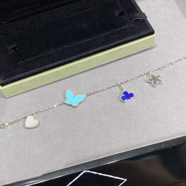 2023 luxury quality s925 silver charm bracelet with nature shell beads blue color grey color in silver plated have box stamp ps5090, Golden;silver
2023 luxury quality s925 silver charm bracelet with nature shell beads blue color grey color in silver plated have box stamp ps5090, Golden;silver