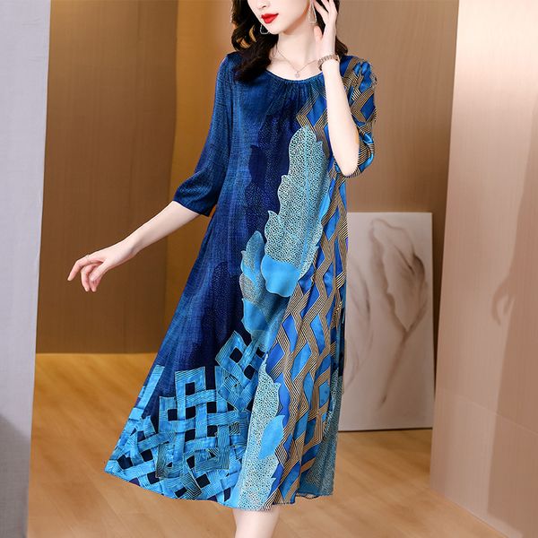 casual dresses blue print natural silk midi dress summer elegant loose waist plus size dress women korean vintage casaul party dress 230515, Black;gray
casual dresses blue print natural silk midi dress summer elegant loose waist plus size dress women korean vintage casaul party dress 230515, Black;gray