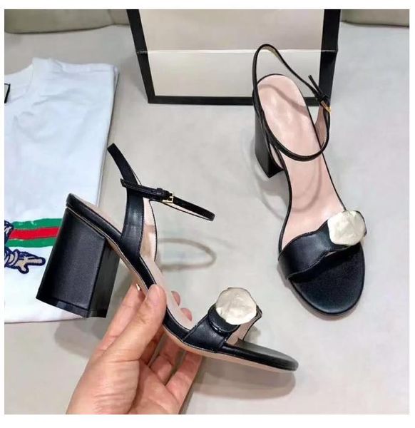 2023 fashion summer sandals designer leather women's high heels metal buckle large office red shoes 35-42, Black
2023 fashion summer sandals designer leather women's high heels metal buckle large office red shoes 35-42, Black