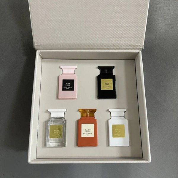 set women perfume 7.5ml x 5/4 fabulous rose wood white suede lavender cherry peach kit 5 in 1 gift box for woman
set women perfume 7.5ml x 5/4 fabulous rose wood white suede lavender cherry peach kit 5 in 1 gift box for woman