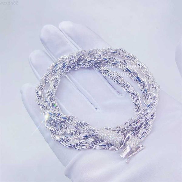 custom made rapper luxury hiphop jewelry 925 sterling silver vvs moissanite diamond lock rope chain
custom made rapper luxury hiphop jewelry 925 sterling silver vvs moissanite diamond lock rope chain