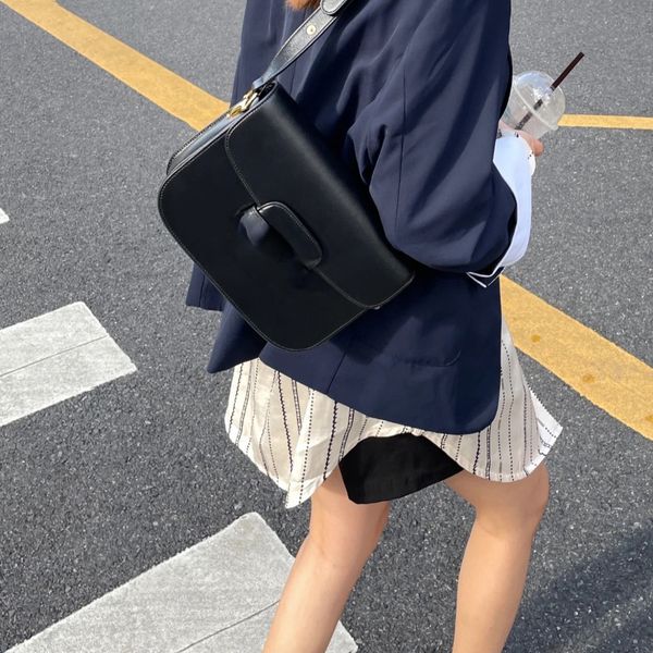 purses designer woman handbag fashion shoulder bag luxury crossbody bags unique elegant satchel perfect leisure singleshoulder
purses designer woman handbag fashion shoulder bag luxury crossbody bags unique elegant satchel perfect leisure singleshoulder