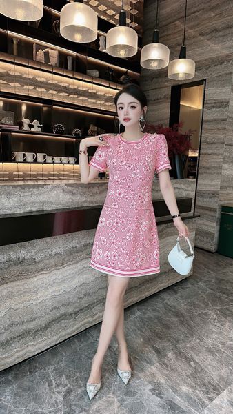 luxury brand designer dress fashion print dress long dress di008 steet style dress american womens clothing quality letter dress, Black;pink
luxury brand designer dress fashion print dress long dress di008 steet style dress american womens clothing quality letter dress, Black;pink
