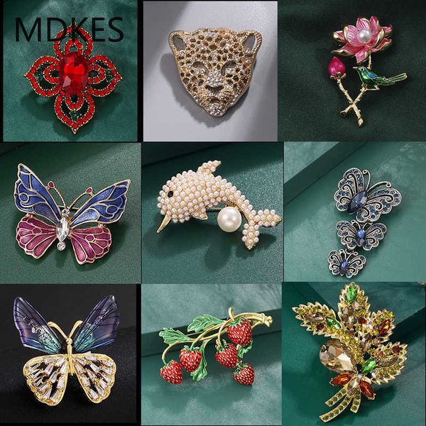 pins brooches butterfly animal plant rhinone inlaid corsage cloing accessories insect series universal cloing for men and womenl230315, Gray
pins brooches butterfly animal plant rhinone inlaid corsage cloing accessories insect series universal cloing for men and womenl230315, Gray