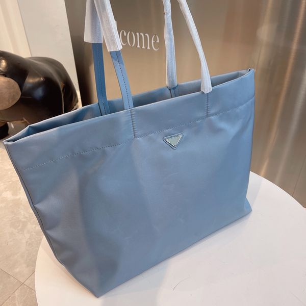 luxury designer nylon handbag tote bag shoulder bags ladies fashion large capacity shopping bags
luxury designer nylon handbag tote bag shoulder bags ladies fashion large capacity shopping bags