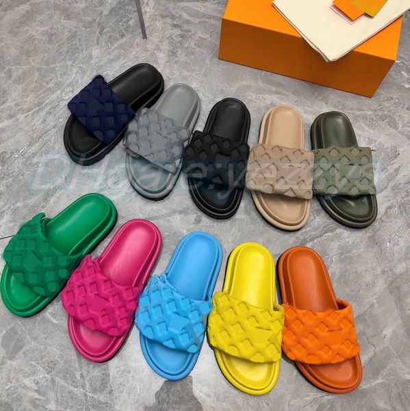 luxury woman designer shoes pool pillow sandal comfort man flat slipper pattern slides bread slide thick soled raised hook loop fastener bea, Black
luxury woman designer shoes pool pillow sandal comfort man flat slipper pattern slides bread slide thick soled raised hook loop fastener bea, Black
