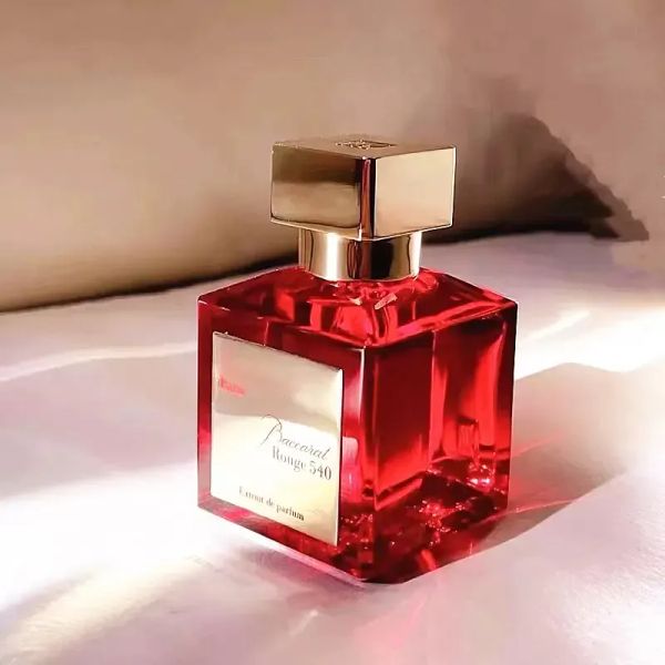 parfum men's and women's perfume glass bottle spray baccarat 540extrait de parfum oriental flower flavor 70ml
parfum men's and women's perfume glass bottle spray baccarat 540extrait de parfum oriental flower flavor 70ml