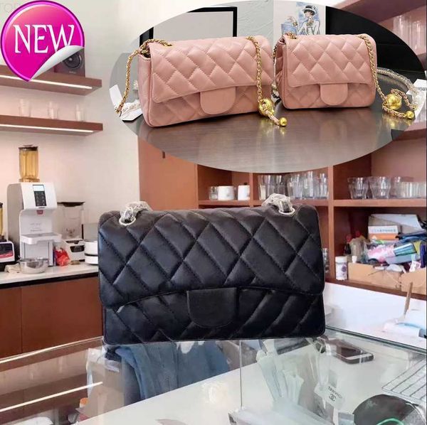 2022 designer handbag shoulder chain bag clutch flap totes bags wallet check velour thread purse double letters solid hasp waist square stri
2022 designer handbag shoulder chain bag clutch flap totes bags wallet check velour thread purse double letters solid hasp waist square stri