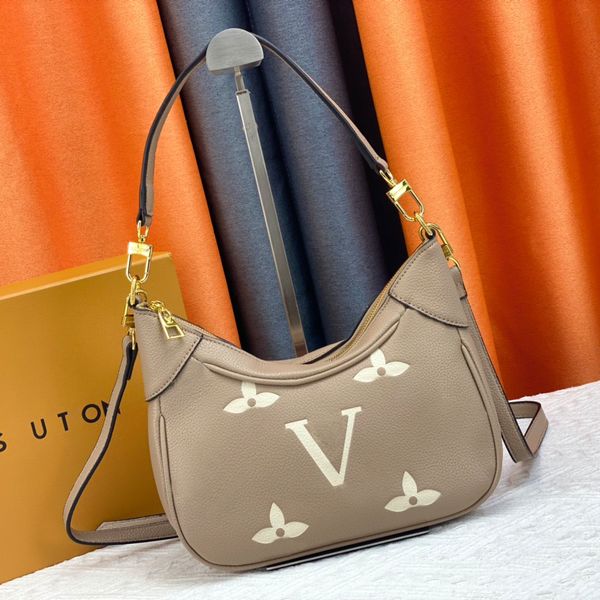 men fashion leather bagatelle crossbody bags m46002 m46112 luxury designer half moon handbag clutch embossed underarm bags women purse tote
men fashion leather bagatelle crossbody bags m46002 m46112 luxury designer half moon handbag clutch embossed underarm bags women purse tote