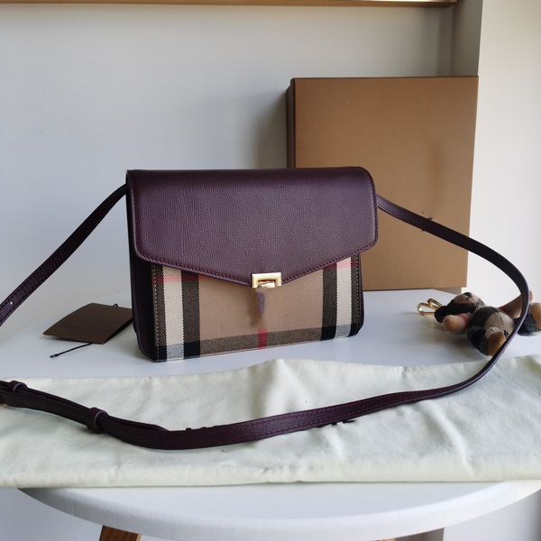 striped leather stitching 2023 new fashion casual women's bag shoulder crossbody bag
striped leather stitching 2023 new fashion casual women's bag shoulder crossbody bag