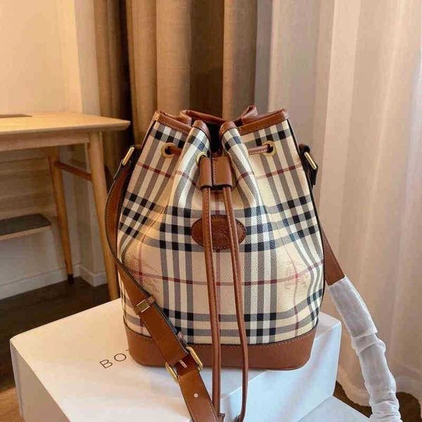 summer ladies spring designer classic burbreryes and bags of products come in the market fashionable and versatile afc3
summer ladies spring designer classic burbreryes and bags of products come in the market fashionable and versatile afc3