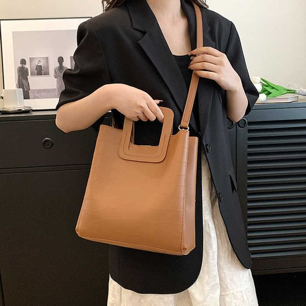 nxy flap crossbody bags for women latest trend designer classic stone pattern shoulder handbags and purses small 230424
nxy flap crossbody bags for women latest trend designer classic stone pattern shoulder handbags and purses small 230424