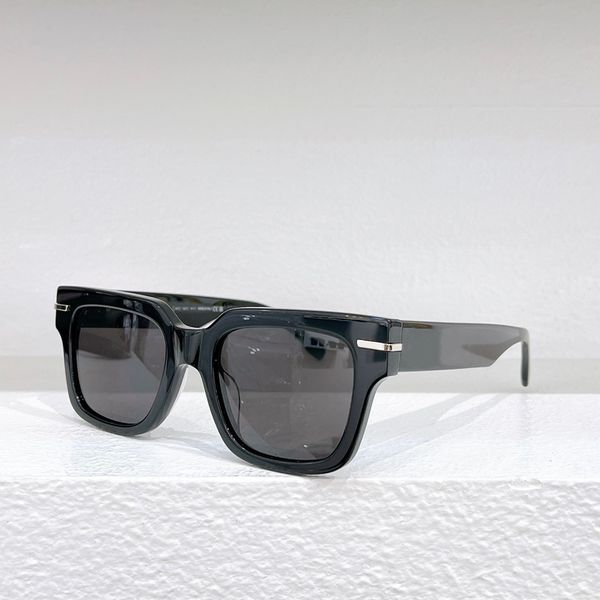 sunglasses for men and women designers 40078 style anti-ultraviolet retro eyewear full frame random box, White;black
sunglasses for men and women designers 40078 style anti-ultraviolet retro eyewear full frame random box, White;black