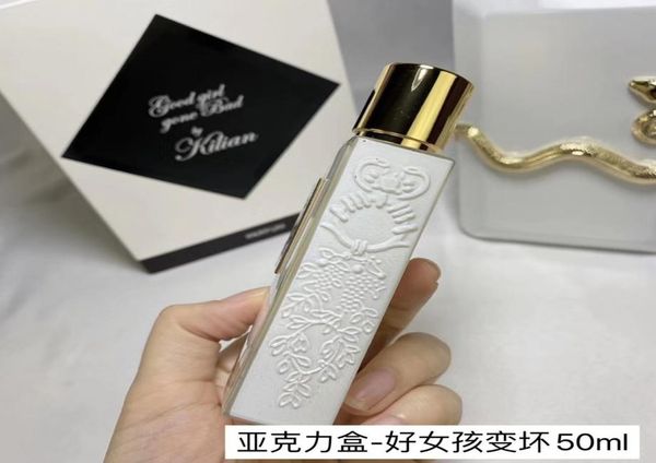 women perfume selling ladies flower and fruity perfume bad girl spray fragrance3556914
women perfume selling ladies flower and fruity perfume bad girl spray fragrance3556914