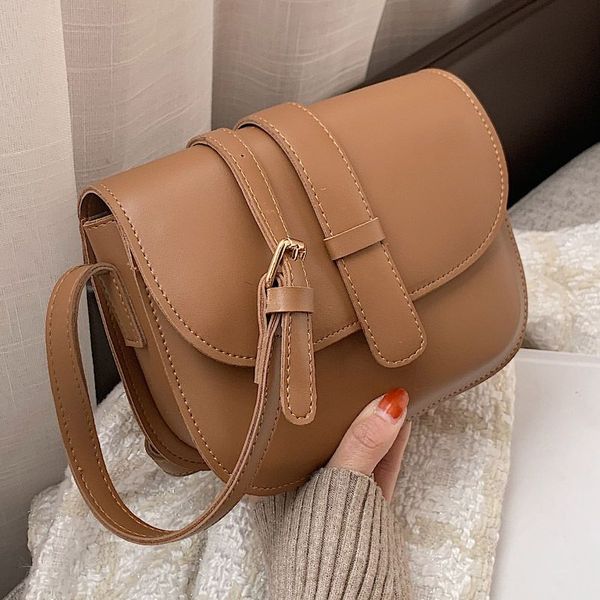 pu leather women's wallets hand bag retro oblique satchel joker saddle bags solid color ladies, Red;black
pu leather women's wallets hand bag retro oblique satchel joker saddle bags solid color ladies, Red;black