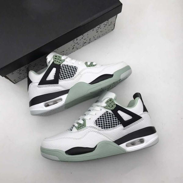 with box designer 2023 new spring summer fashion men women casual shoes low cut laceup lightweight sneakers outdoor comfortable nonslip walk, Black
with box designer 2023 new spring summer fashion men women casual shoes low cut laceup lightweight sneakers outdoor comfortable nonslip walk, Black
