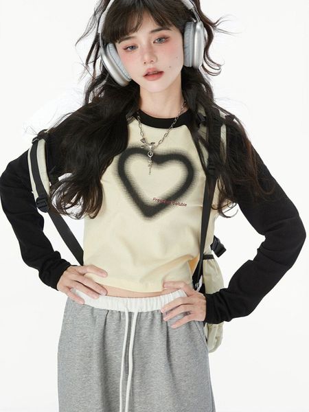 women's t-shirt vintage heart print t-shirt women spring long sleeve o neck slim fit korean fashion preppy style crop sweet casual tee, White
women's t-shirt vintage heart print t-shirt women spring long sleeve o neck slim fit korean fashion preppy style crop sweet casual tee, White