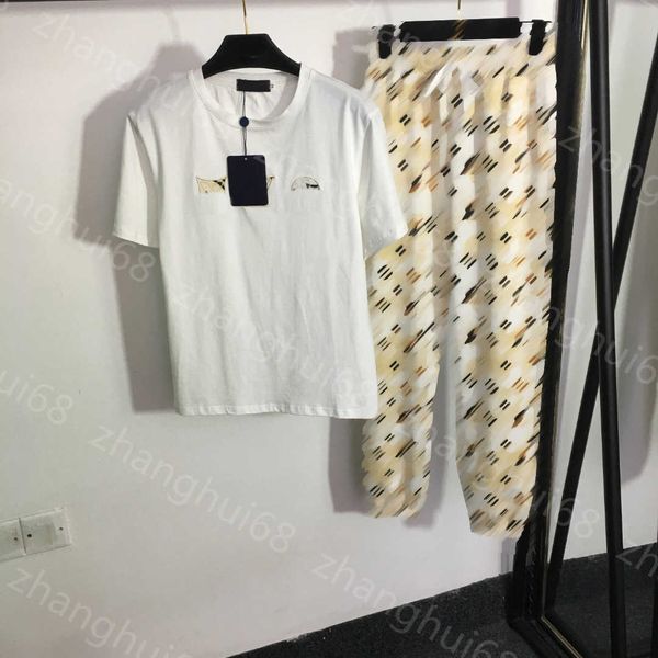 23ss womens designer clothing women pants sets casual suit embroidered logo short sleeve t-shirt logo print elastic waist casual trousers se, White
23ss womens designer clothing women pants sets casual suit embroidered logo short sleeve t-shirt logo print elastic waist casual trousers se, White