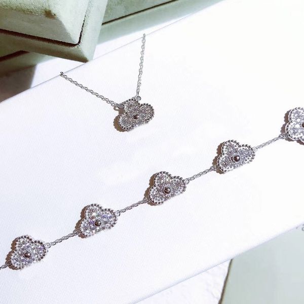 2023 luxury quality s925 silver pendant necklace wit sparkly diamond bracelet in silver plated have box stamp ps5037, Golden;silver
2023 luxury quality s925 silver pendant necklace wit sparkly diamond bracelet in silver plated have box stamp ps5037, Golden;silver