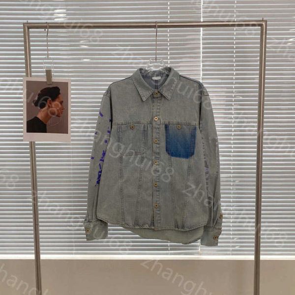 23ss womens designer clothing womens jacket castle pattern floral print double sleeve do old wash water denim shirt coat women clothes a1, Black;brown
23ss womens designer clothing womens jacket castle pattern floral print double sleeve do old wash water denim shirt coat women clothes a1, Black;brown