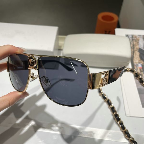 original 2403 designer sunglasses medusa men famous fashionable classic retro luxury brand eyeglass fashion design women, White;black
original 2403 designer sunglasses medusa men famous fashionable classic retro luxury brand eyeglass fashion design women, White;black