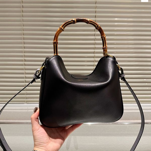 bamboo tote bag vegetable basket bags lunch box bag crossbody handbags leather shoulder straps cowhide fashion letter magnet buckle
bamboo tote bag vegetable basket bags lunch box bag crossbody handbags leather shoulder straps cowhide fashion letter magnet buckle