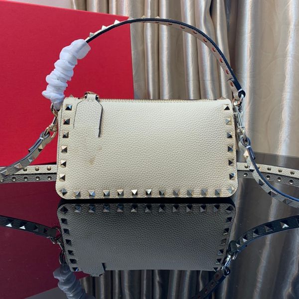 cow leather handbag metal rivets 2023 new fashion casual women's bag shoulder crossbody bag
cow leather handbag metal rivets 2023 new fashion casual women's bag shoulder crossbody bag