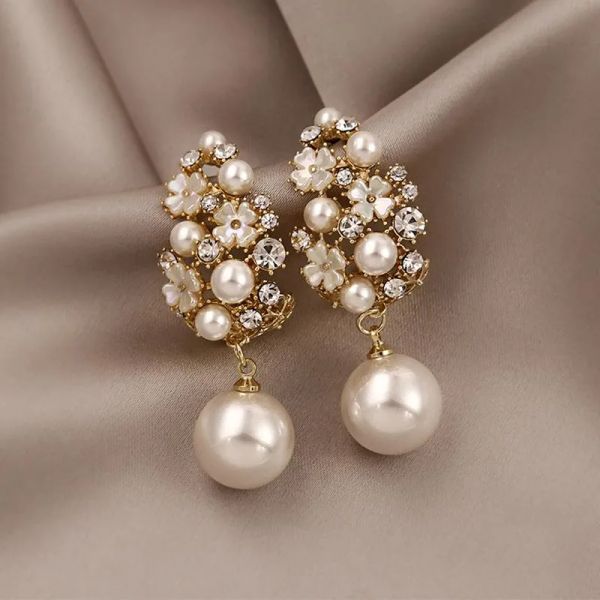 dangle earrings chandelier sweet romantic natural pearls shell flower for female bride party jewelry, Silver
dangle earrings chandelier sweet romantic natural pearls shell flower for female bride party jewelry, Silver