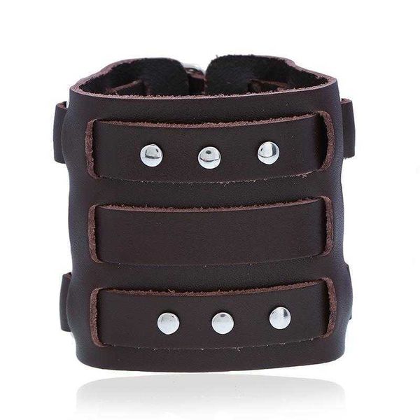 rivets punk wide leather cattle bracelet exaggerated and personalized mens genuine hand strap, Golden;silver
rivets punk wide leather cattle bracelet exaggerated and personalized mens genuine hand strap, Golden;silver