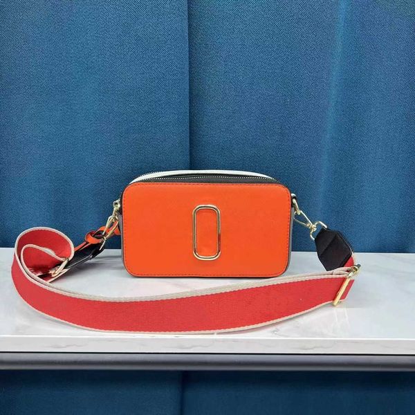 fashion brand shoulder bag women's cross-body camera bag designer purse luxury casual handbag classic all-in-one large capacity messeng
fashion brand shoulder bag women's cross-body camera bag designer purse luxury casual handbag classic all-in-one large capacity messeng