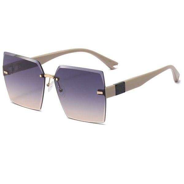 fashion classic luxury design sunglasses for men women sun glasses pilot uv400 eyewear metal frame lens with box and case, White;black
fashion classic luxury design sunglasses for men women sun glasses pilot uv400 eyewear metal frame lens with box and case, White;black