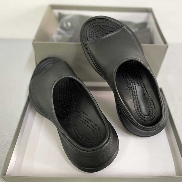 designer slipper poolcroc slides sandals green pink yellow white black rubber 5cm thick bottom shoes for women size 35-42 with box no445
designer slipper poolcroc slides sandals green pink yellow white black rubber 5cm thick bottom shoes for women size 35-42 with box no445