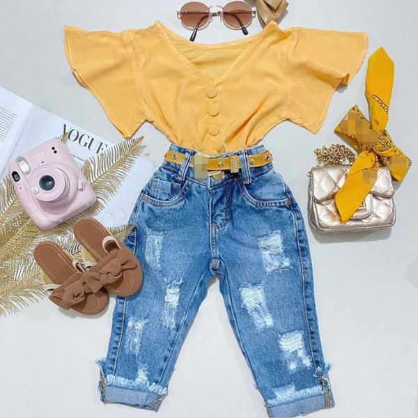 clothing sets focusnorm summer fashion kids girls 2pcs clothes sets 1-6y ruffles fly sleeve v neck elastic waist solid t shirts+denim pants, White
clothing sets focusnorm summer fashion kids girls 2pcs clothes sets 1-6y ruffles fly sleeve v neck elastic waist solid t shirts+denim pants, White