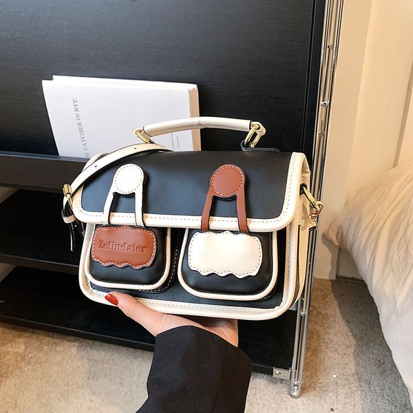retro contrast color fashion handheld bag with female minority design spring/summer leisure simple shoulder bag
retro contrast color fashion handheld bag with female minority design spring/summer leisure simple shoulder bag