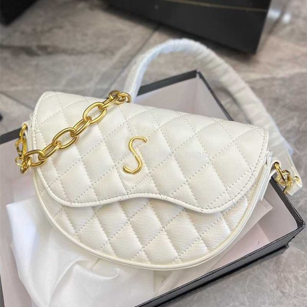 cross body luxury designer bag womens chain shoulder bags fashion classic plaid underarm handbag with shoulder strap semicircle cross body b
cross body luxury designer bag womens chain shoulder bags fashion classic plaid underarm handbag with shoulder strap semicircle cross body b