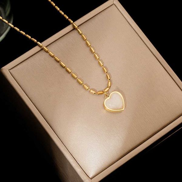 pendant necklaces stainless steel light luxury heart she ladies nelace fashion exquisite jewelry, Silver
pendant necklaces stainless steel light luxury heart she ladies nelace fashion exquisite jewelry, Silver