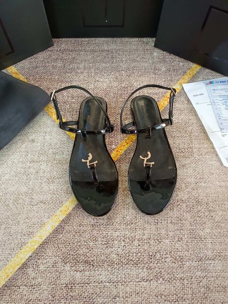 summer luxury lady's sandals women flats shoes woman perfect platform sandalies ankle strap gladiator shoe black patent cassandra leath
summer luxury lady's sandals women flats shoes woman perfect platform sandalies ankle strap gladiator shoe black patent cassandra leath
