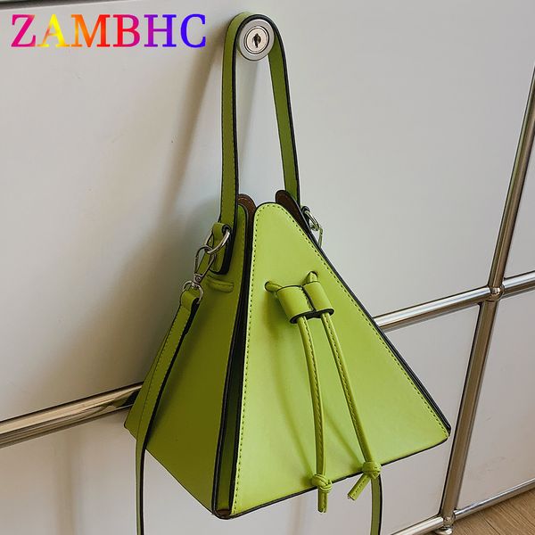 evening bags tren tas tote kecil segitiga wanita selempang bahu kulit pu untuk tangan pendek imut 230516
evening bags tren tas tote kecil segitiga wanita selempang bahu kulit pu untuk tangan pendek imut 230516