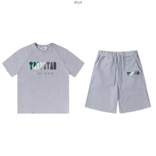 men's t-shirts trapstar t shirt designer shirts print letter luxury black and white grey rainbow color summer sports fashion cotton cor, White;black
men's t-shirts trapstar t shirt designer shirts print letter luxury black and white grey rainbow color summer sports fashion cotton cor, White;black