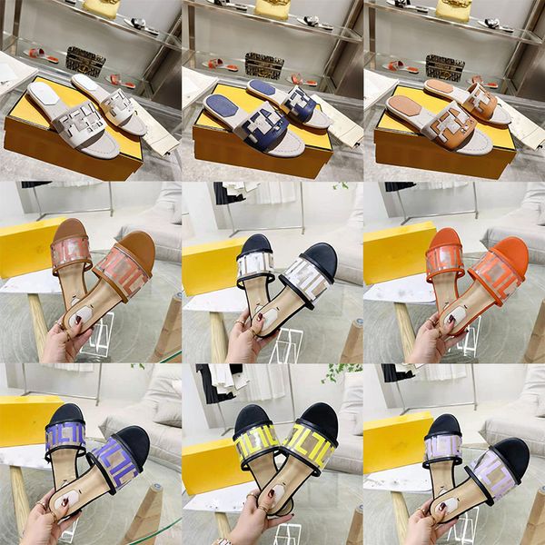 2023s ladies letters beach ladies black flip-flops designer slide slippers ribbon flat shoes sandals leather embellished with long patterns.
2023s ladies letters beach ladies black flip-flops designer slide slippers ribbon flat shoes sandals leather embellished with long patterns.