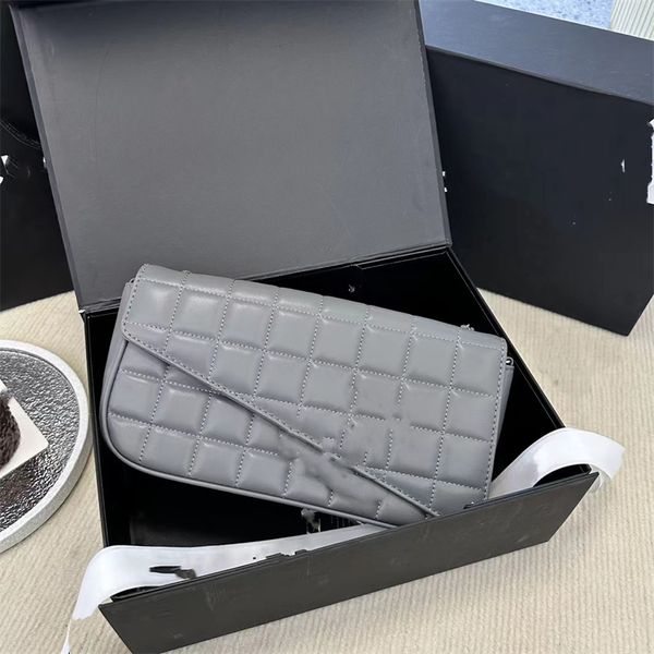 2023 classic luxury chain fashion designer wallet new women's leather handbag fashion women's shoulder bag crossbody bag fashion v
2023 classic luxury chain fashion designer wallet new women's leather handbag fashion women's shoulder bag crossbody bag fashion v