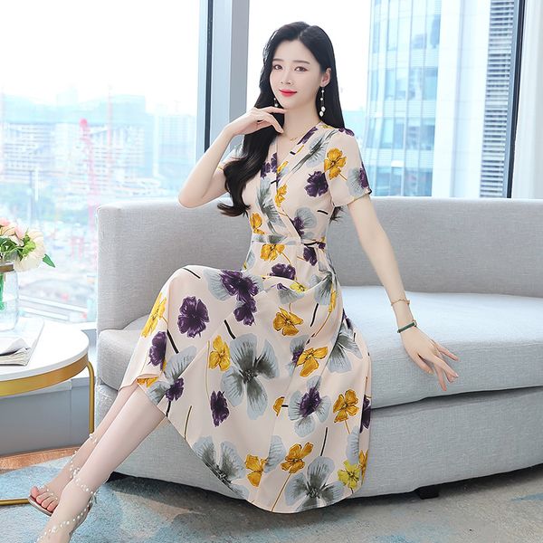 designer runway dress, summer new chiffon dress, floral new fashion and high-end temperament, elegant goddess style, slim fitting and fashio, Black
designer runway dress, summer new chiffon dress, floral new fashion and high-end temperament, elegant goddess style, slim fitting and fashio, Black
