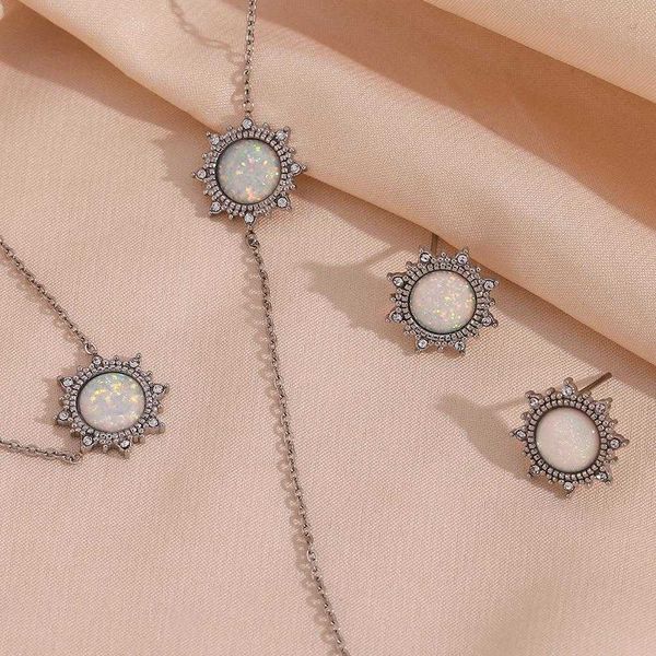 fashion retro stud earrings bracelet set stainless steel round sun opal pendant necklace for women, Golden;silver
fashion retro stud earrings bracelet set stainless steel round sun opal pendant necklace for women, Golden;silver