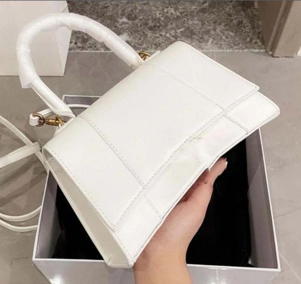 designer bags 2023 lady shopping bags fashion handbags women totes shoulder cross body half moon luxury genuine leather classic retro purse
designer bags 2023 lady shopping bags fashion handbags women totes shoulder cross body half moon luxury genuine leather classic retro purse